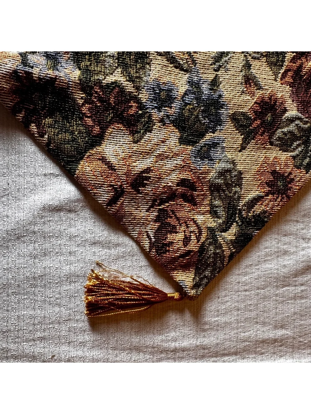Vintage Floral Tapestry Table Runner 50 x 12.5 Rose Cottagecore Mantel Scarf